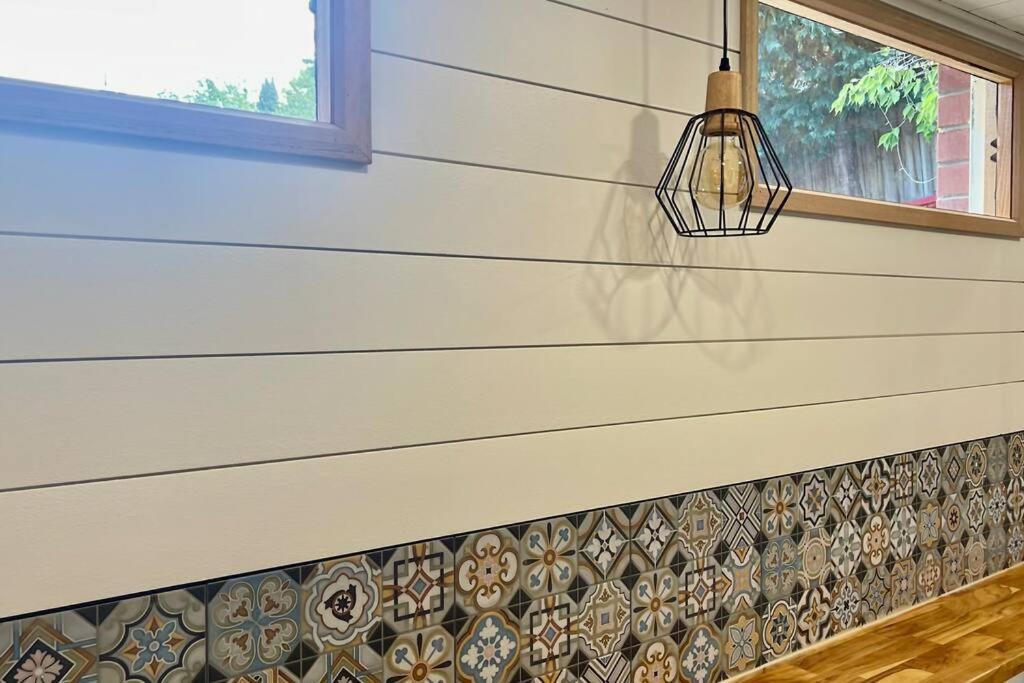 Lovely Brick Cottage With Amazing Water View Hobart Luaran gambar
